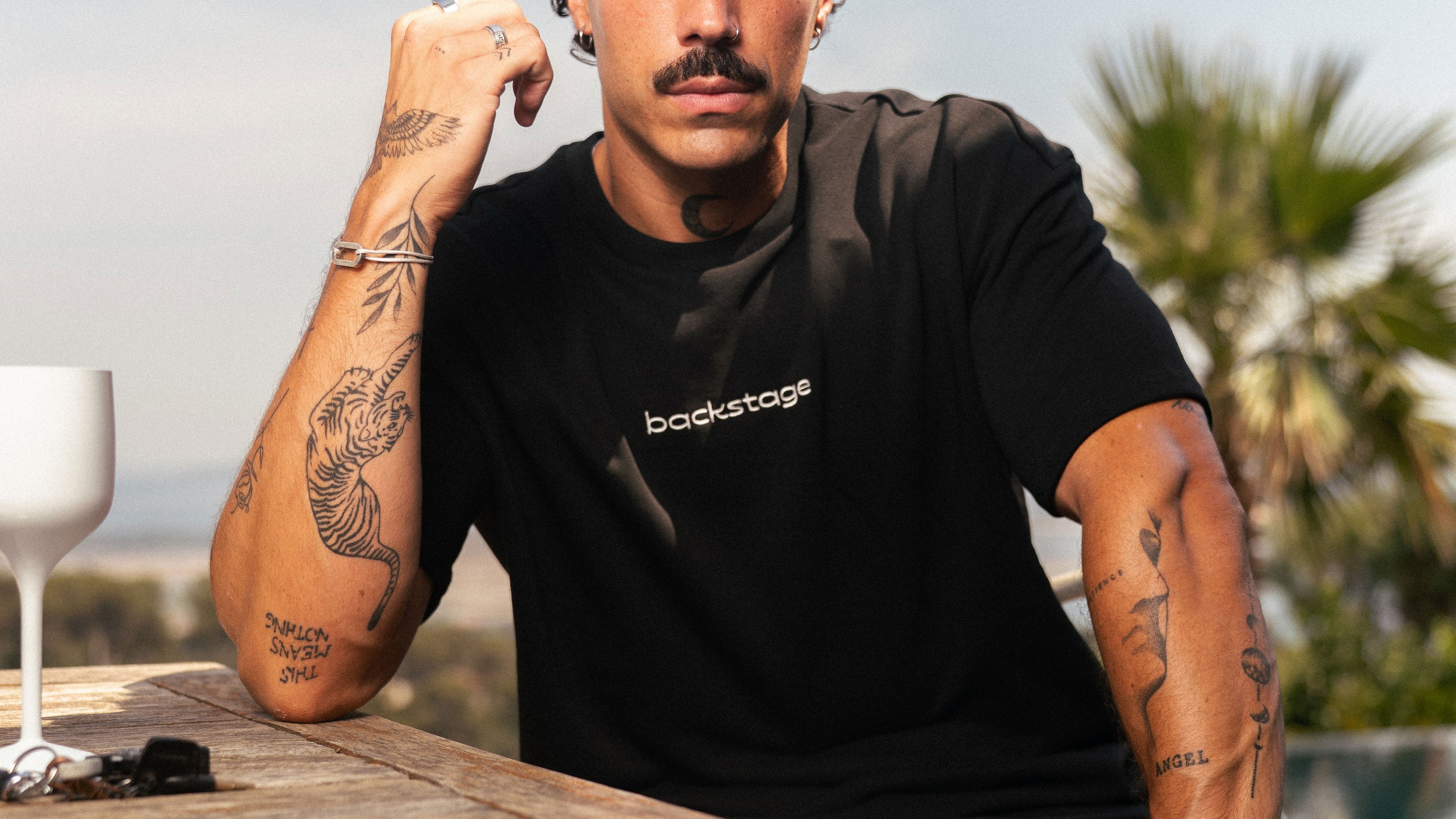 Collection streetwear techno Backstage - t-shirt oversize Original noir 300 g/m2