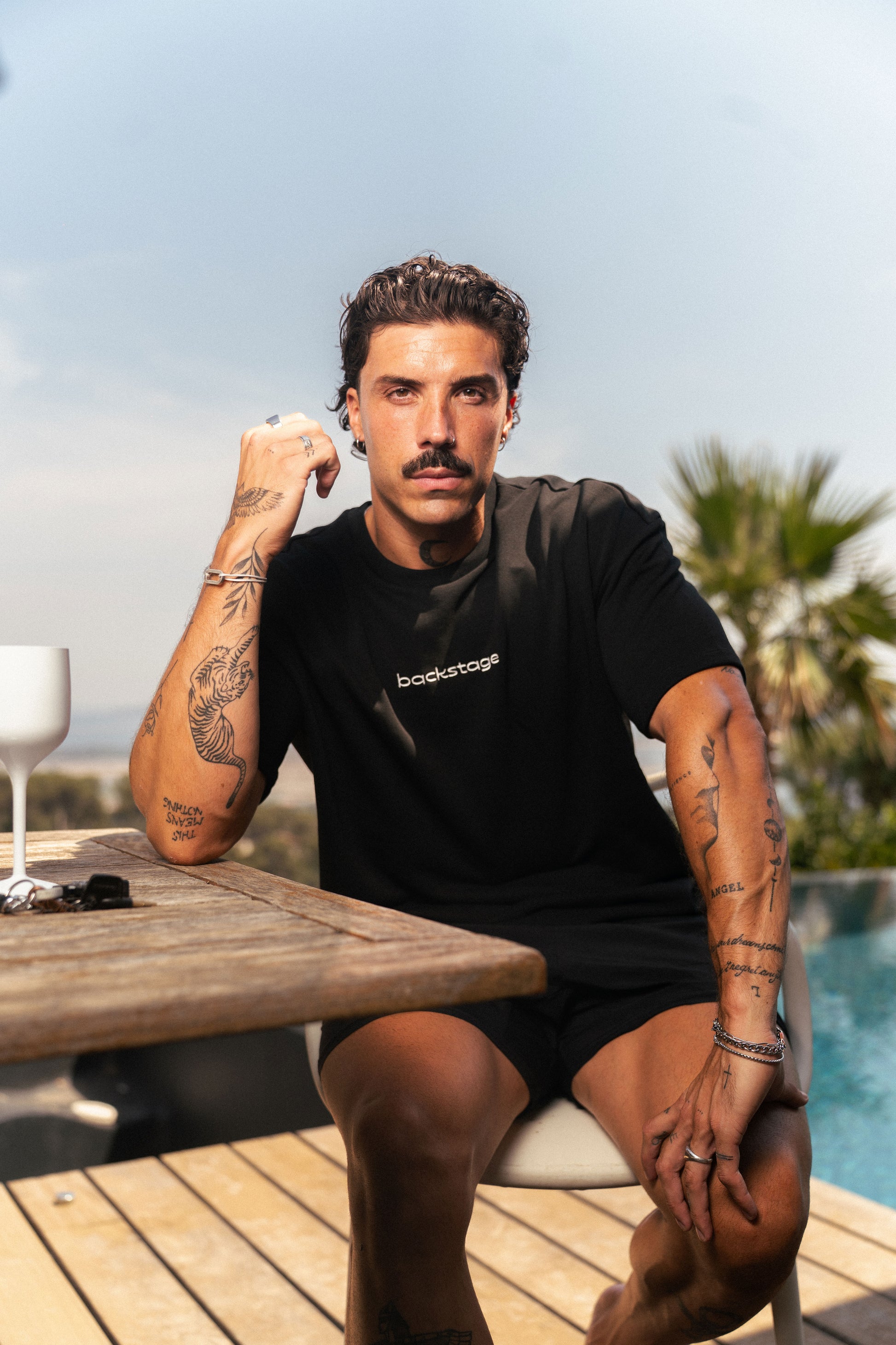 T-shirt hybride Original noir 300 g/m2 Backstage vue de face