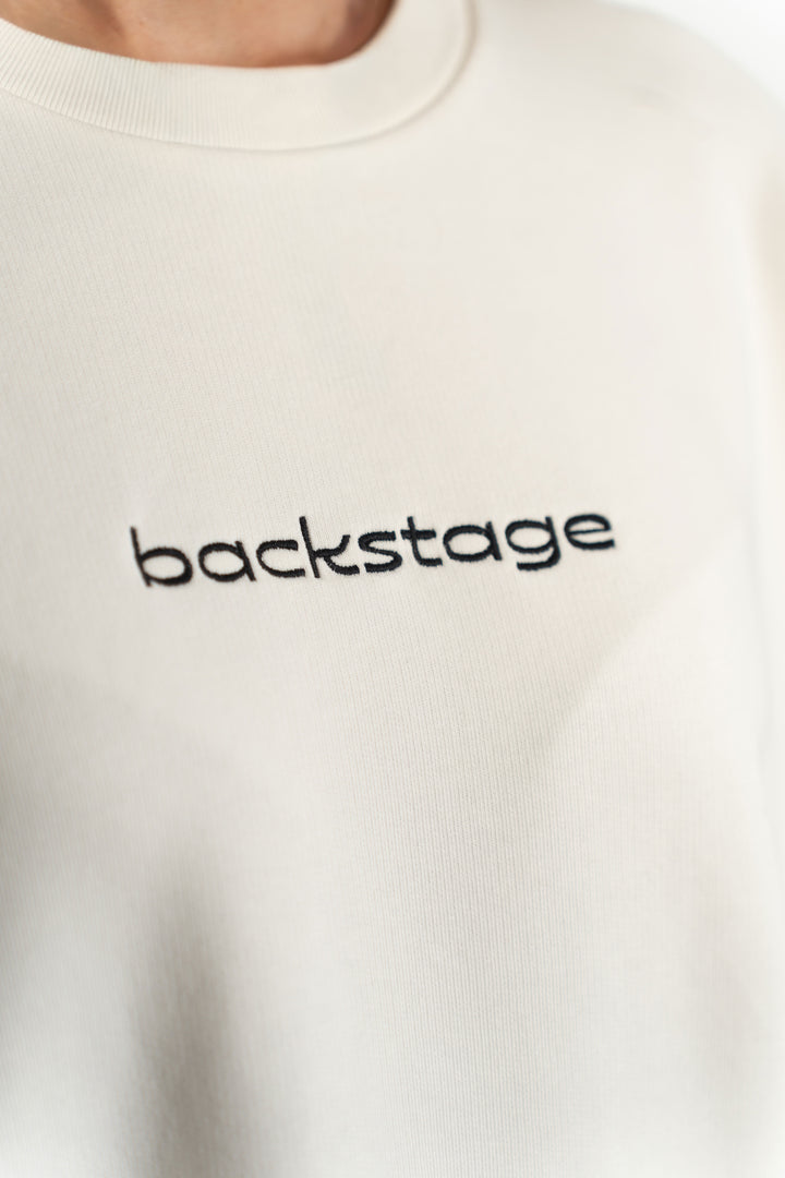 Broderie backstage sur le devant du t-shirt Original ivoire