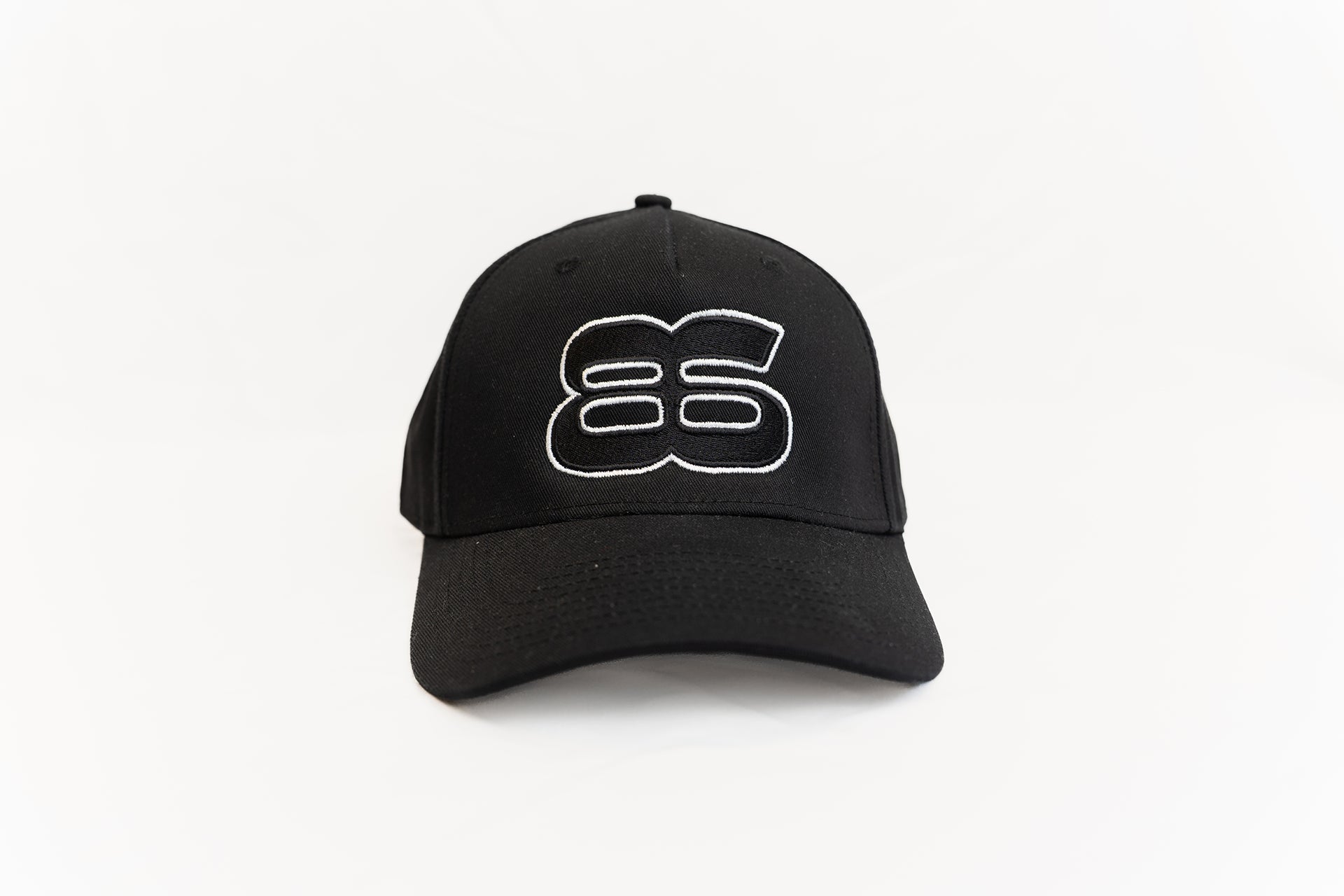 Casquette noire brodée